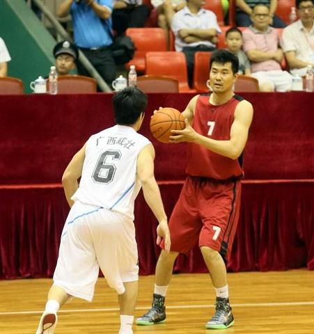 在微小差距 在微小差距